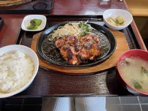 アースリー
ランチ
子天狗
瑞穂